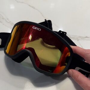 Giro Black kids Ski Goggles with Red Lens